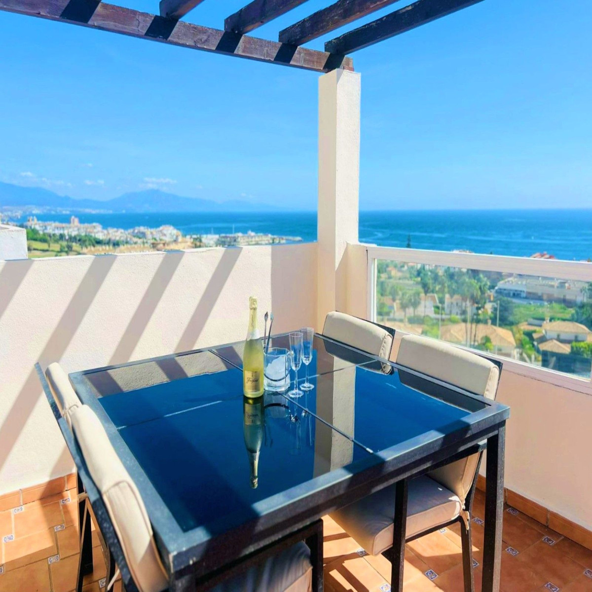 Penthouse te koop in La Duquesa | 2 slaapkamers H5119879