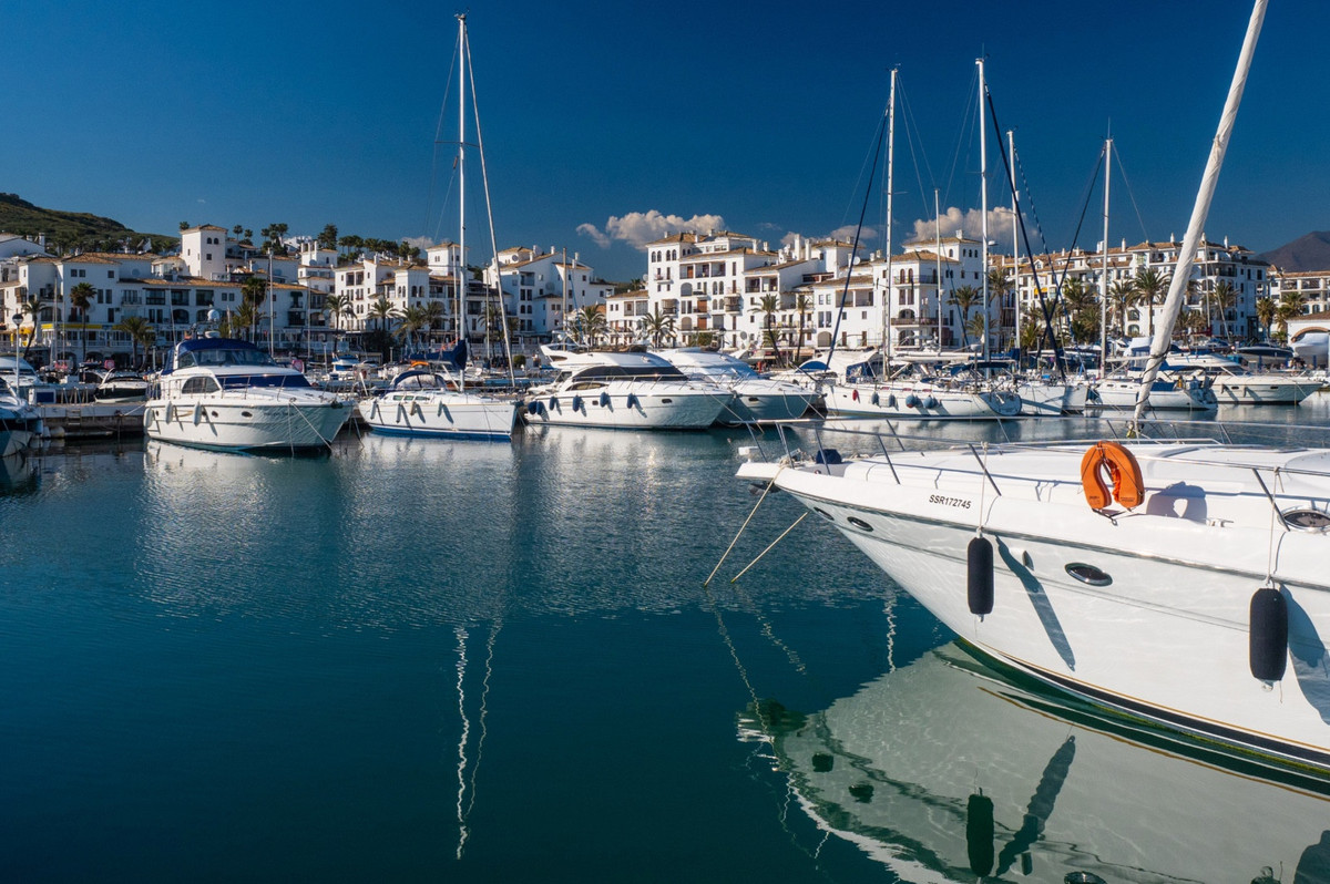 Penthouse te koop in La Duquesa | 2 slaapkamers H5121100