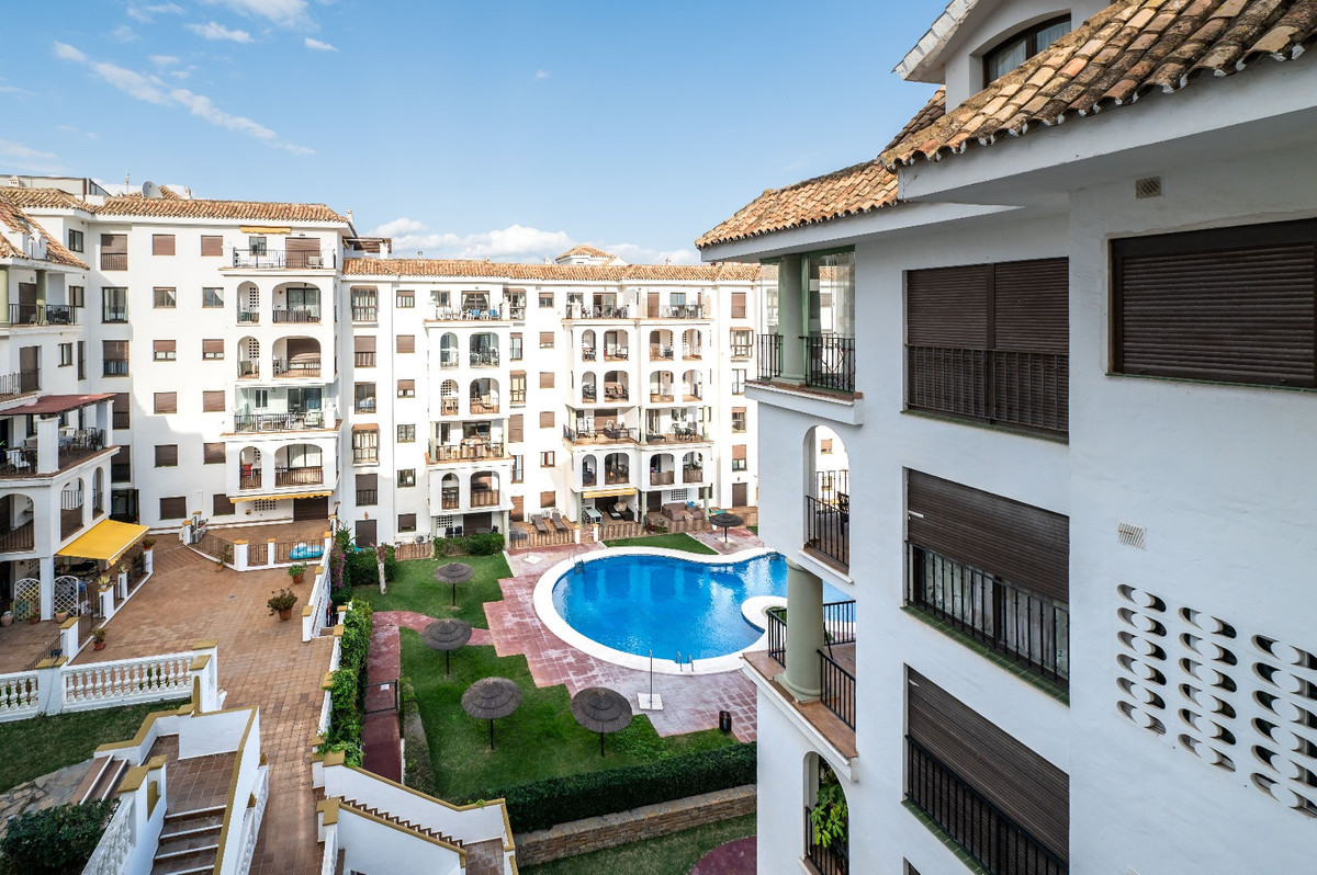 Appartement te koop in La Duquesa | 1 slaapkamers H5121538