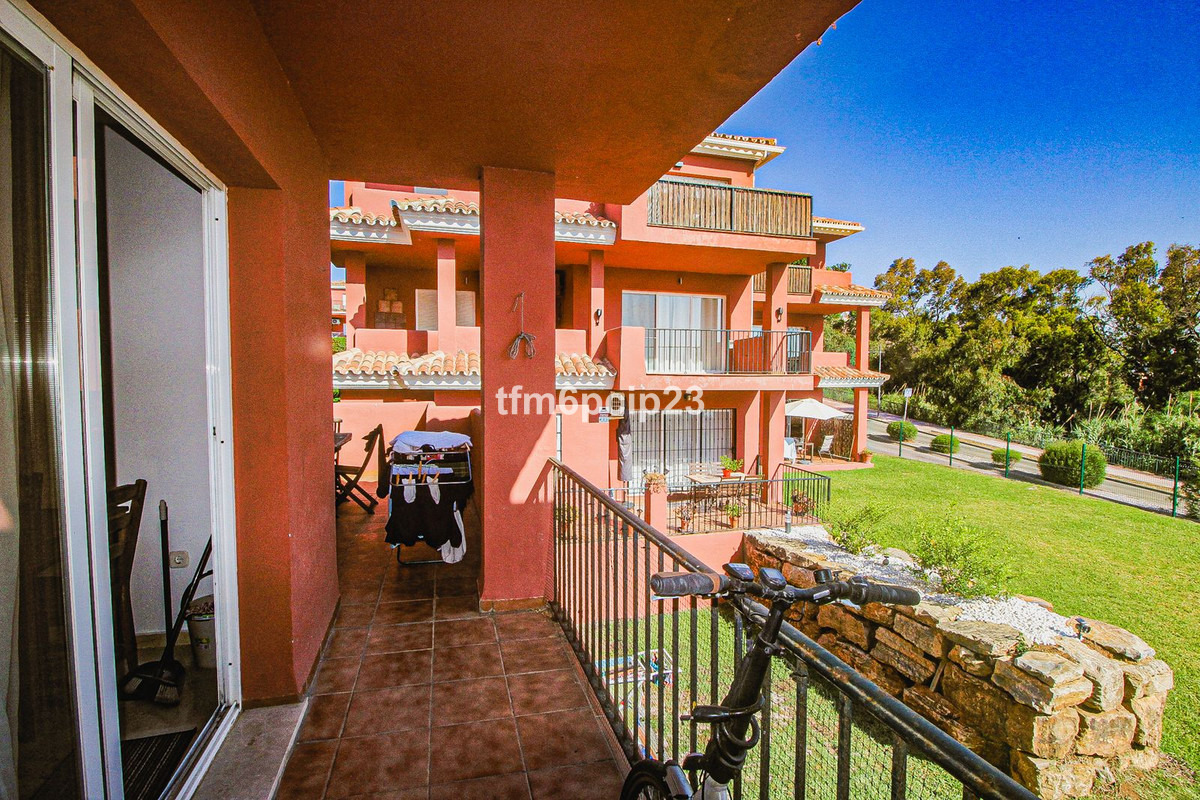 Appartement te koop in La Duquesa | 2 slaapkamers H5121976