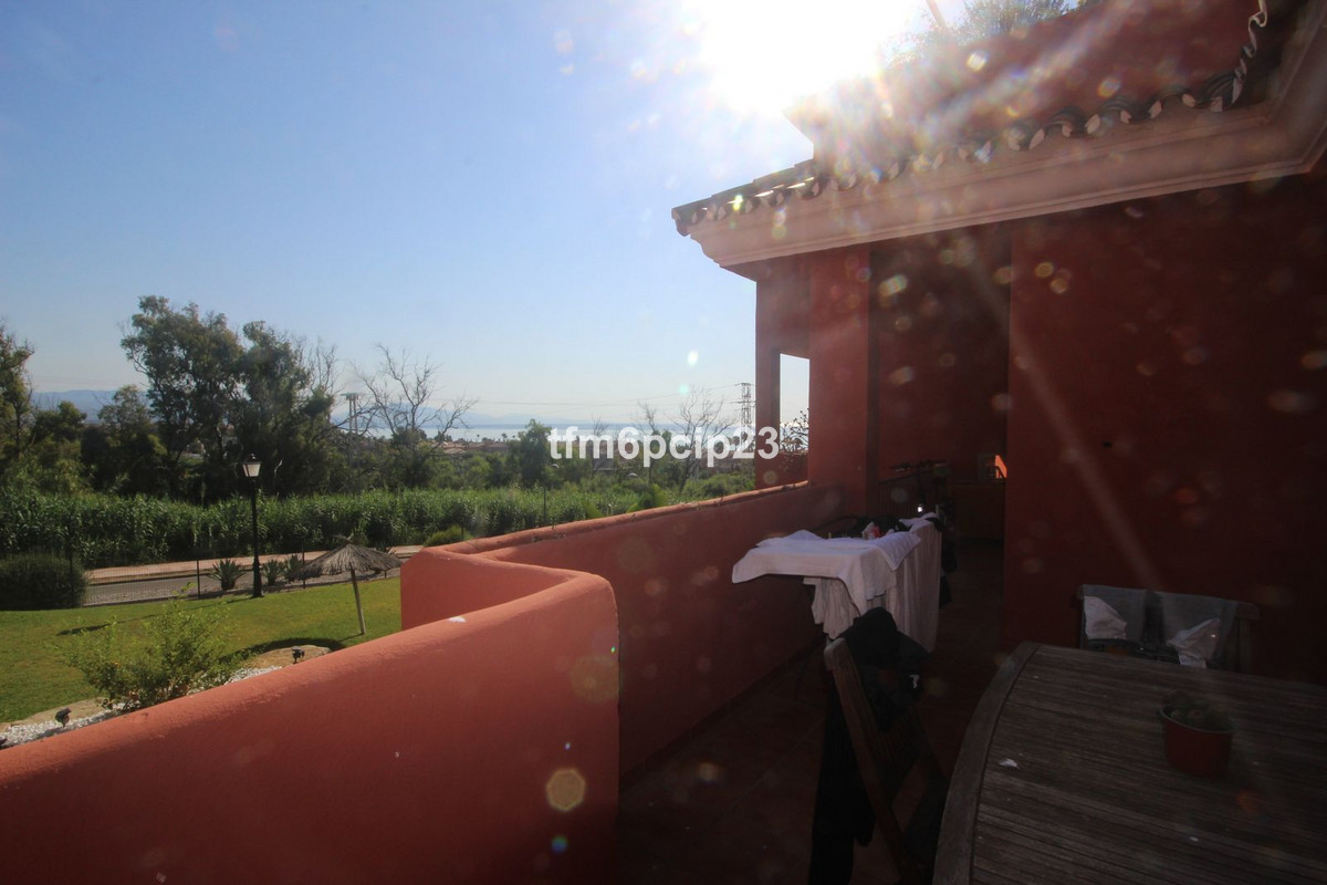 Appartement te koop in La Duquesa | 2 slaapkamers H5121976