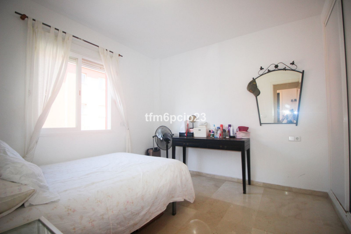 Appartement te koop in La Duquesa | 2 slaapkamers H5121976