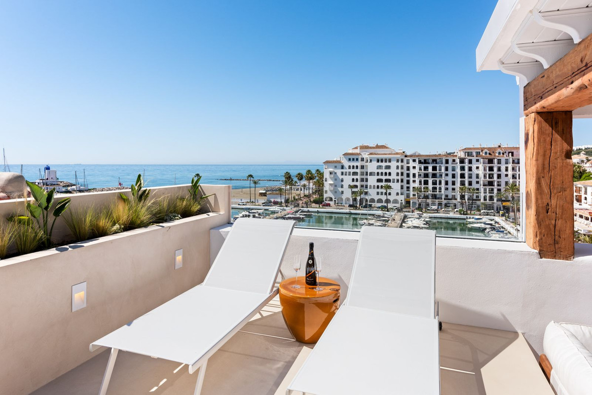 Appartement te koop in La Duquesa | 4 slaapkamers H5122141