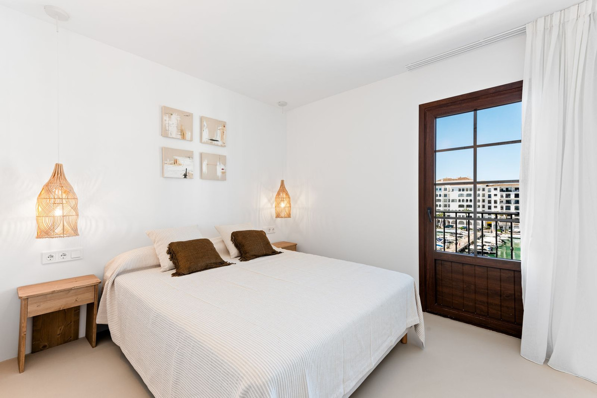 Appartement te koop in La Duquesa | 4 slaapkamers H5122141