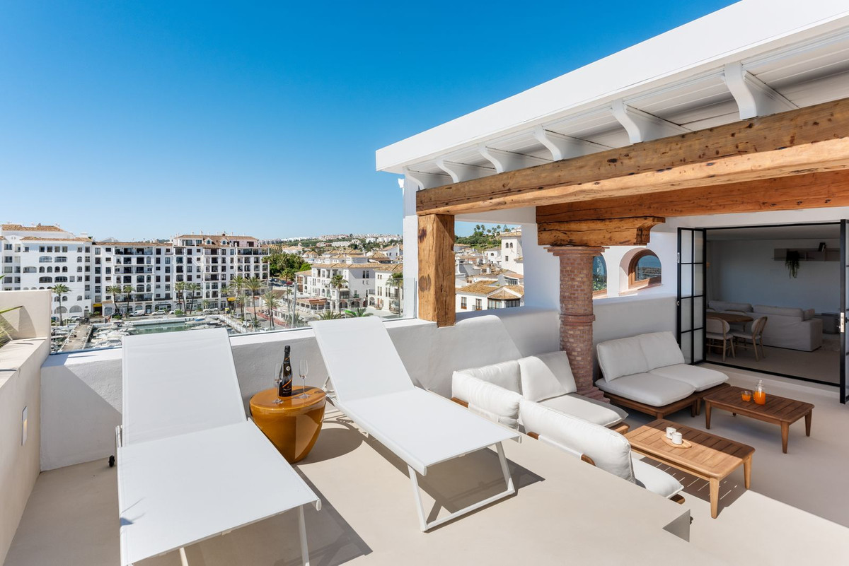 Appartement te koop in La Duquesa | 4 slaapkamers H5122141