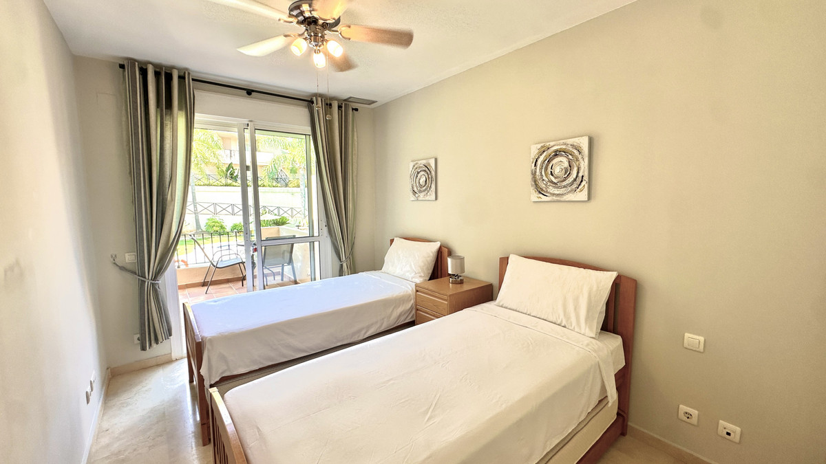 Apartment for sale in La Duquesa | 2 bedrooms H5123224