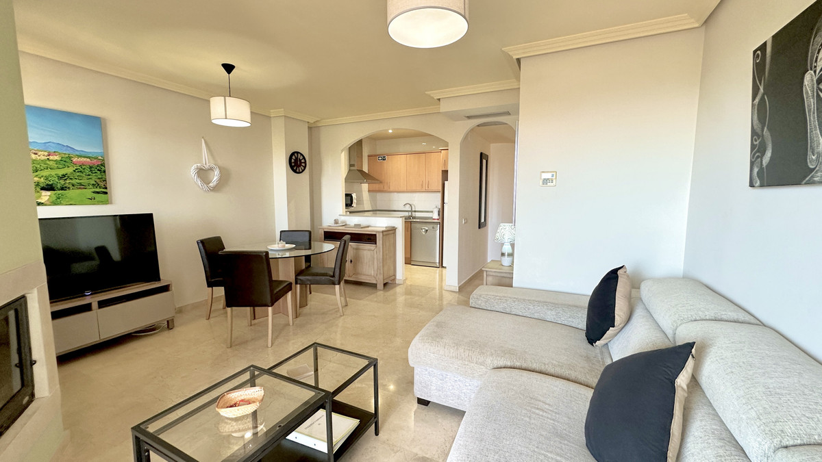 Apartment for sale in La Duquesa | 2 bedrooms H5123224