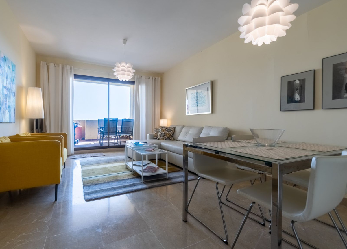 Appartement te koop in La Duquesa | 2 slaapkamers H5132410