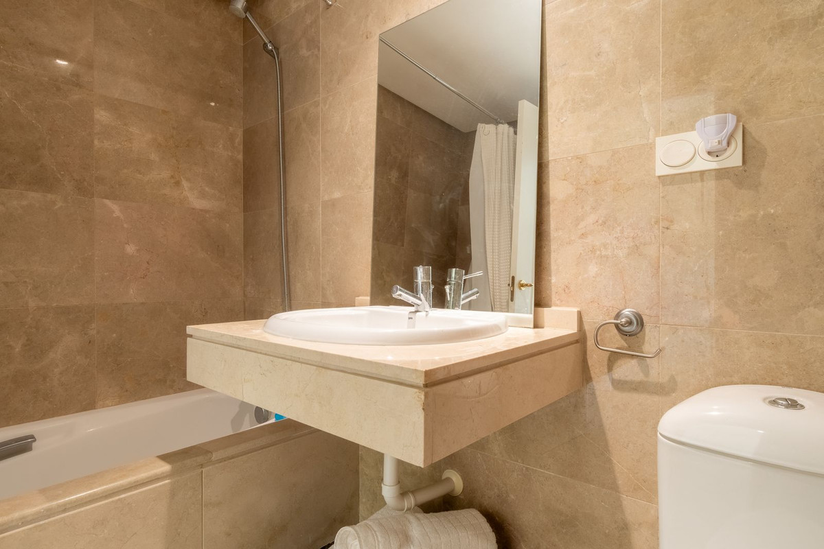 Appartement te koop in La Duquesa | 2 slaapkamers H5132410