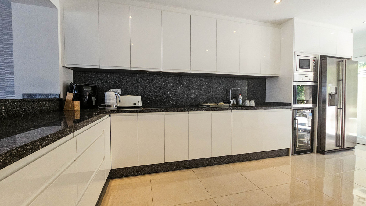 Huis te koop in La Duquesa | 4 slaapkamers H5135917