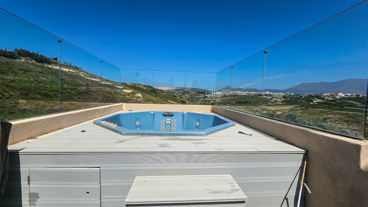 Huis te koop in La Duquesa | 4 slaapkamers H5135917