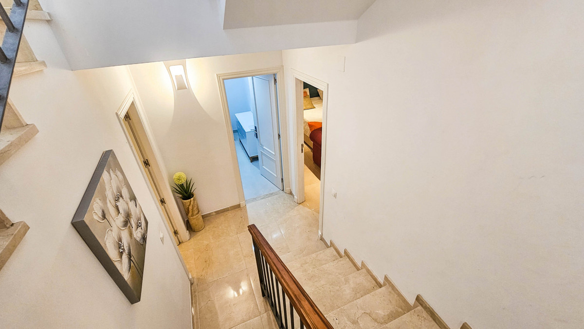 Huis te koop in La Duquesa | 4 slaapkamers H5135917