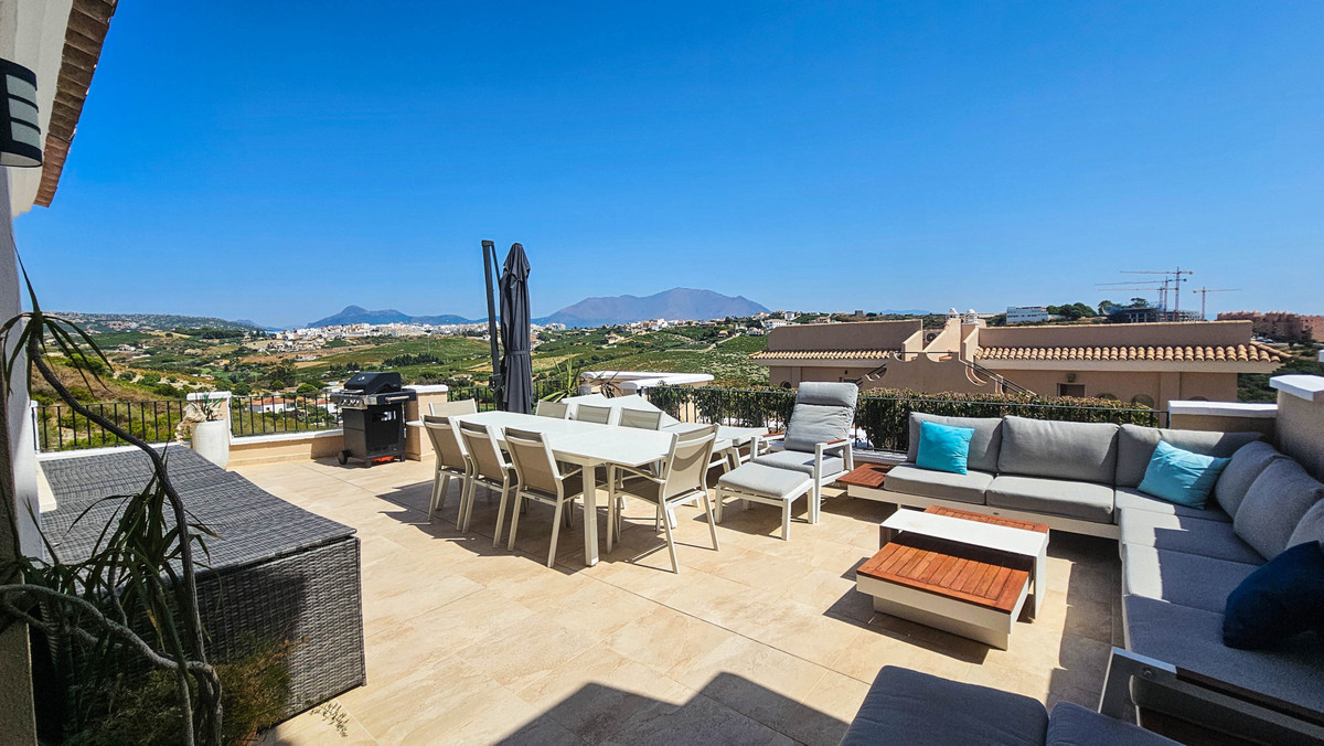 Huis te koop in La Duquesa | 4 slaapkamers H5135917