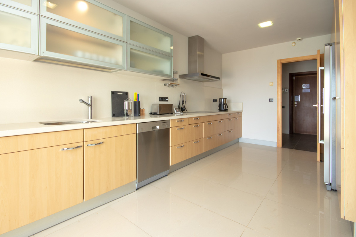 Huis te koop in La Duquesa | 4 slaapkamers H5140969