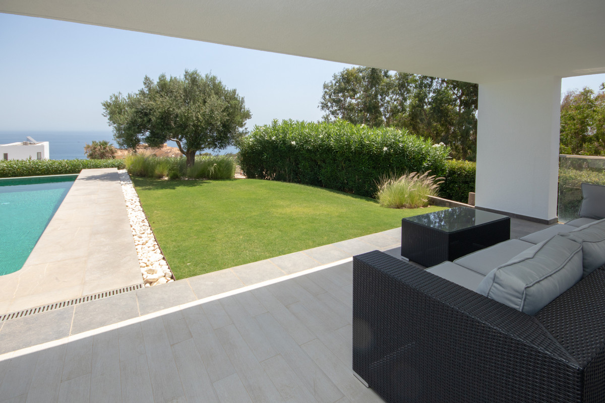 Huis te koop in La Duquesa | 4 slaapkamers H5140969