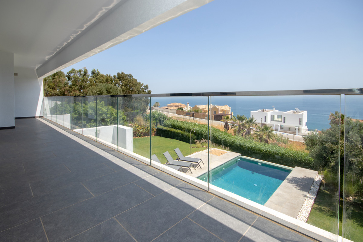 Huis te koop in La Duquesa | 4 slaapkamers H5140969
