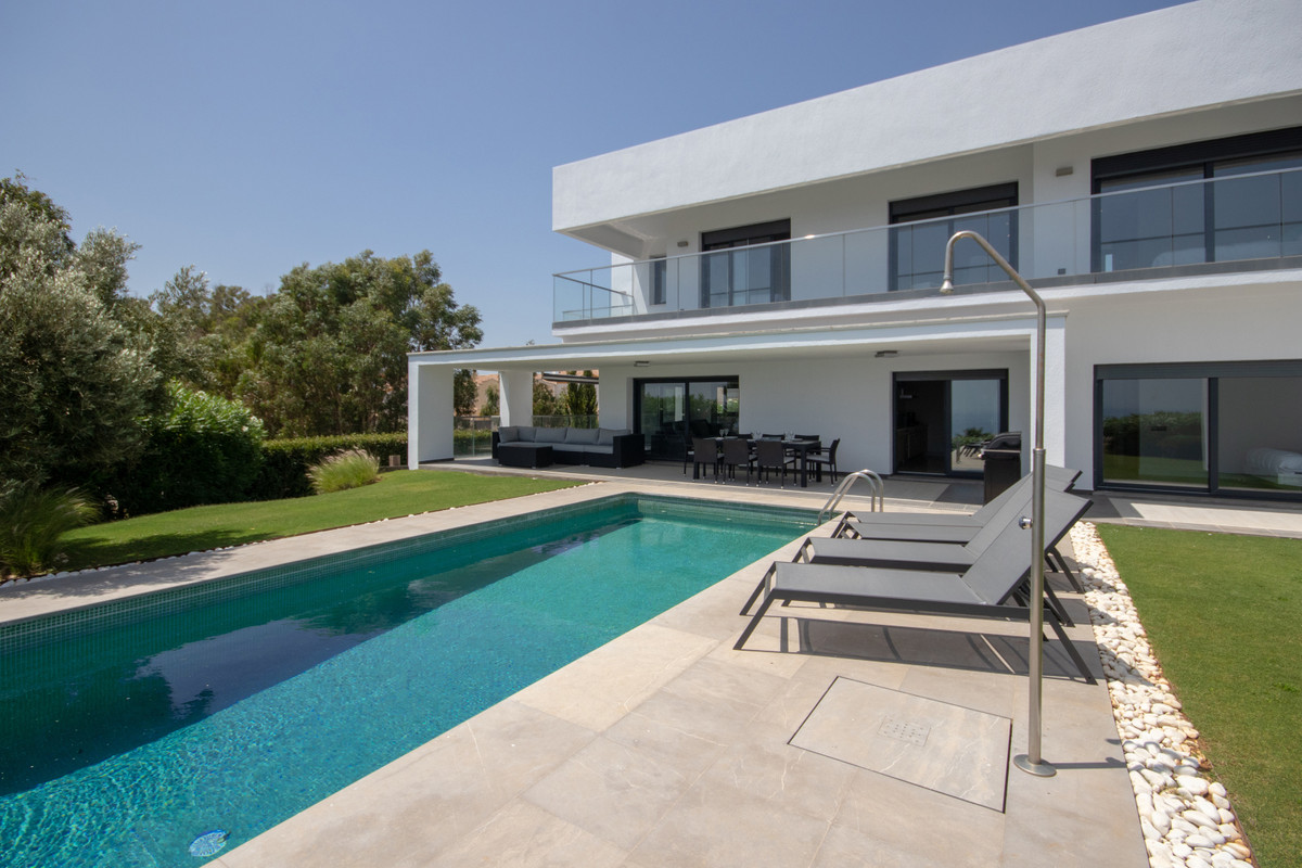 Huis te koop in La Duquesa | 4 slaapkamers H5140969
