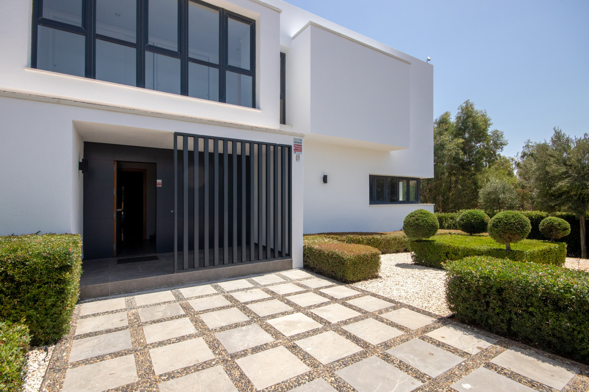 Huis te koop in La Duquesa | 4 slaapkamers H5140969
