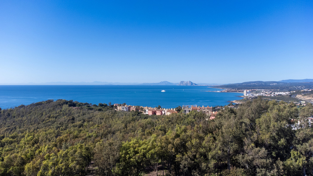 Huis te koop in La Duquesa | 4 slaapkamers H5140969