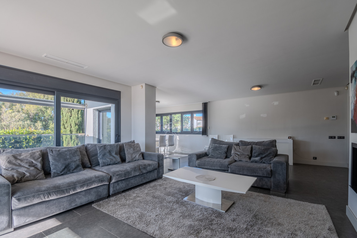 Huis te koop in La Duquesa | 4 slaapkamers H5140969