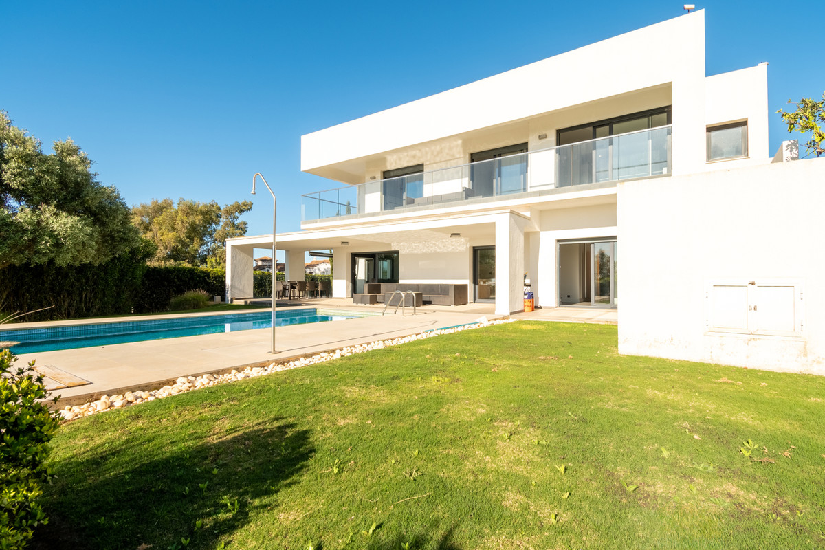 Huis te koop in La Duquesa | 4 slaapkamers H5140969