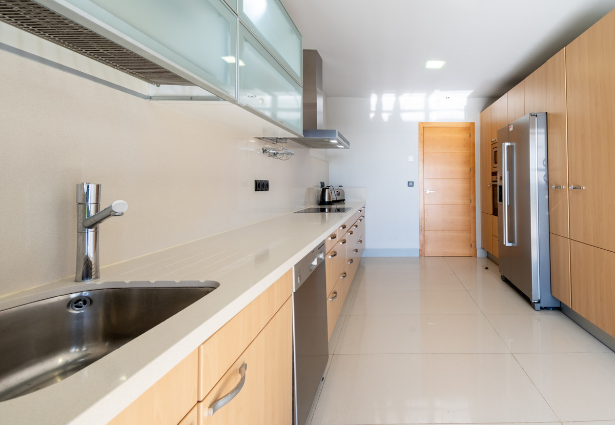 Huis te koop in La Duquesa | 4 slaapkamers H5140969