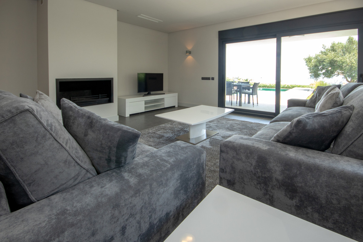 Huis te koop in La Duquesa | 4 slaapkamers H5140969