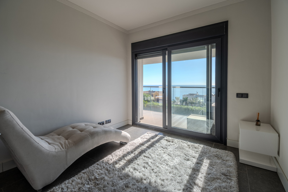 Huis te koop in La Duquesa | 4 slaapkamers H5140969