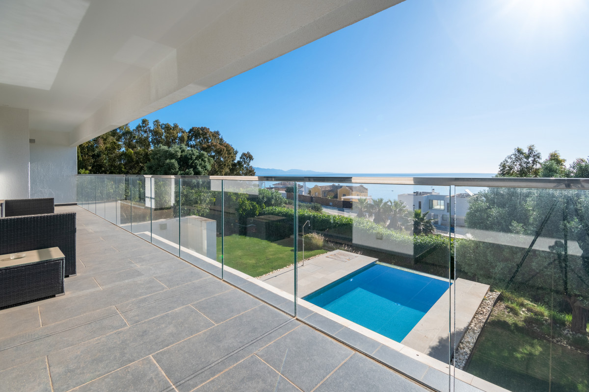 Huis te koop in La Duquesa | 4 slaapkamers H5140969