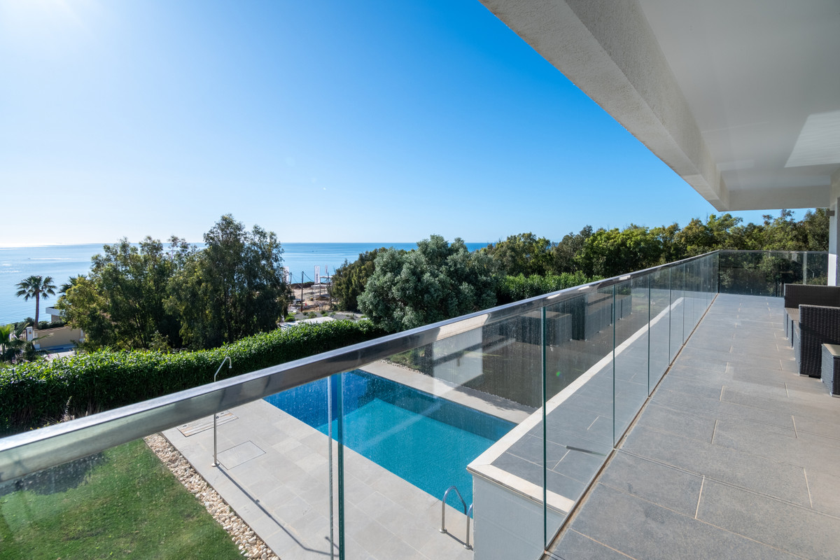 Huis te koop in La Duquesa | 4 slaapkamers H5140969
