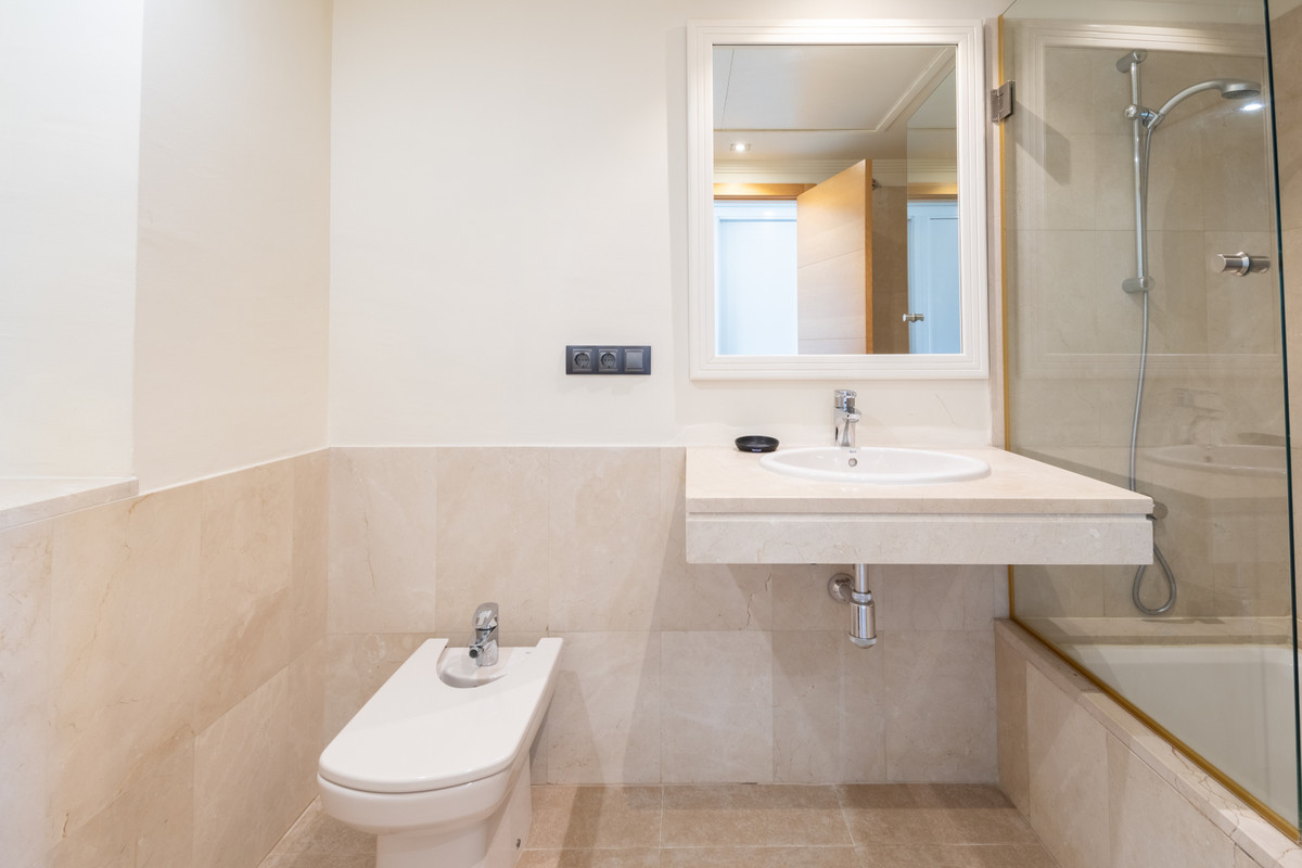 Huis te koop in La Duquesa | 4 slaapkamers H5140969