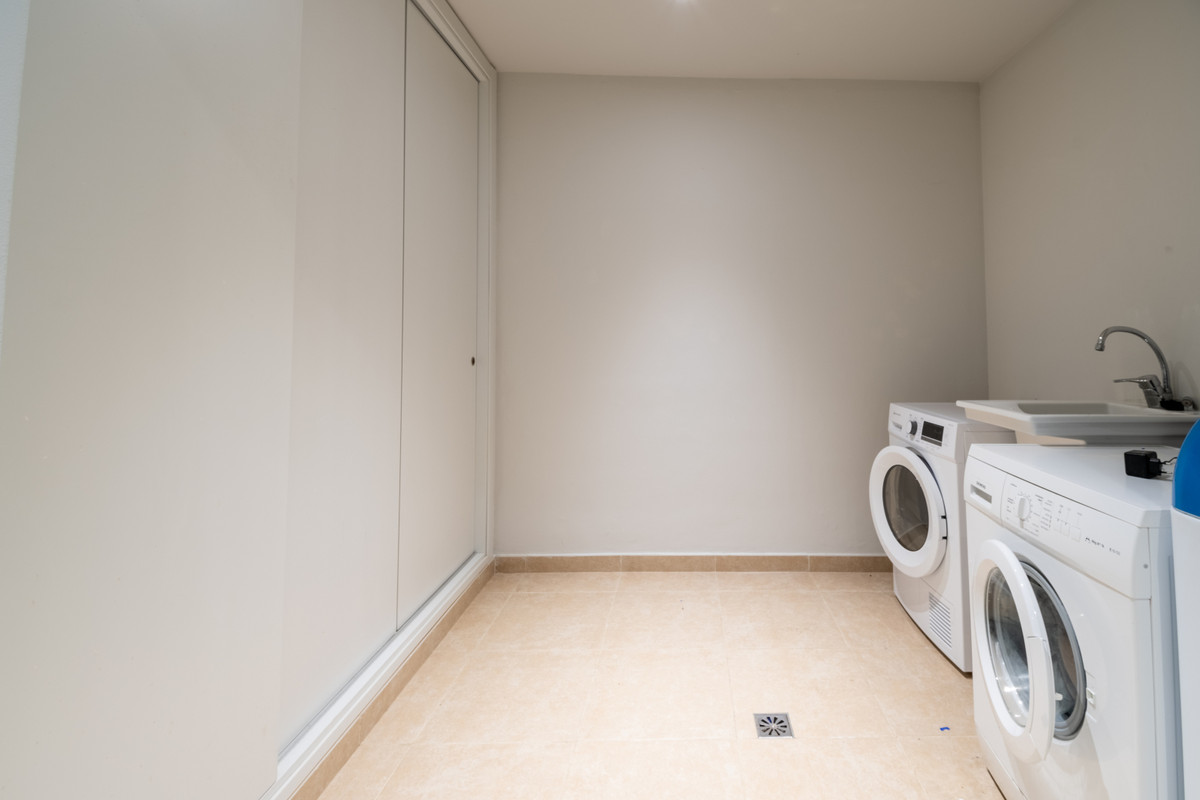 Huis te koop in La Duquesa | 4 slaapkamers H5140969