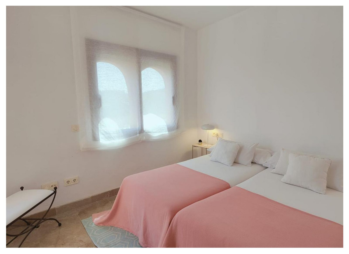 Appartement te koop in La Duquesa | 2 slaapkamers H5143027