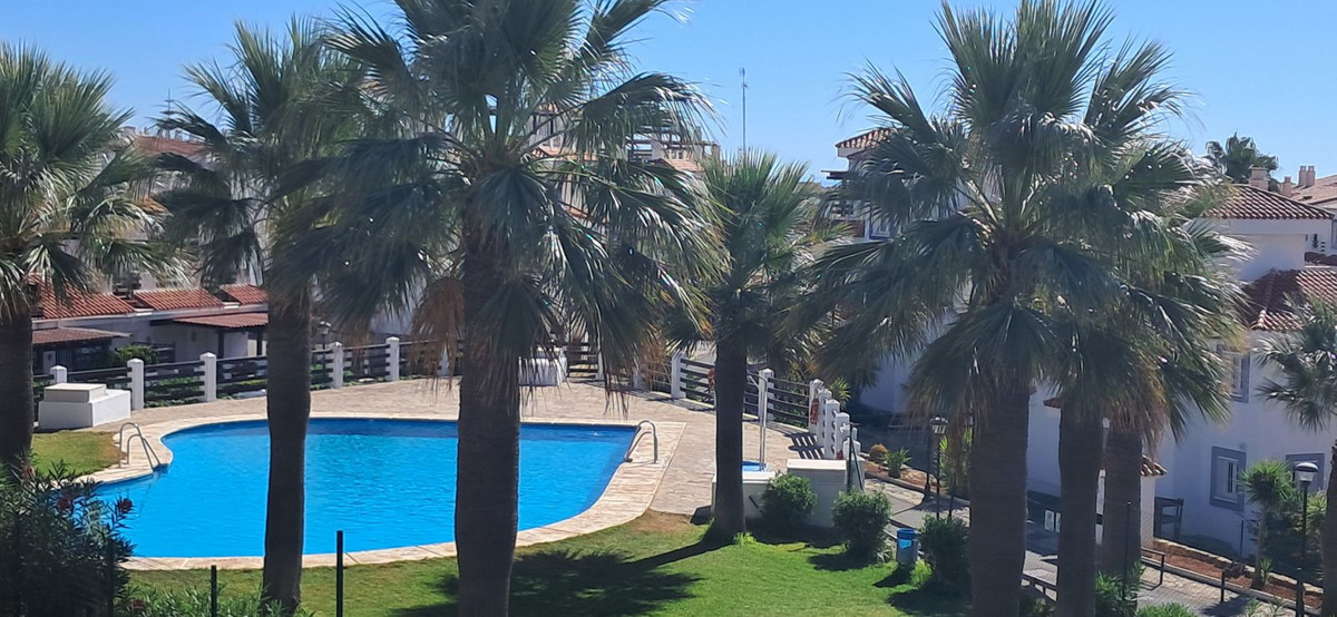 Appartement te koop in La Duquesa | 2 slaapkamers H5161276