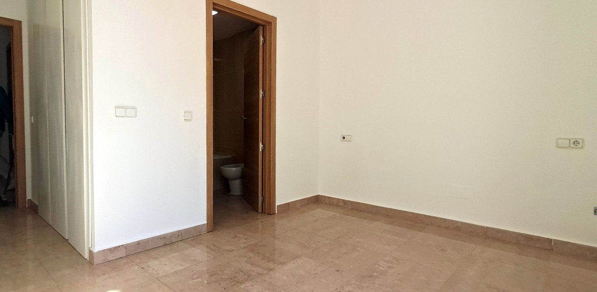 Appartement te koop in La Duquesa | 2 slaapkamers H5161276