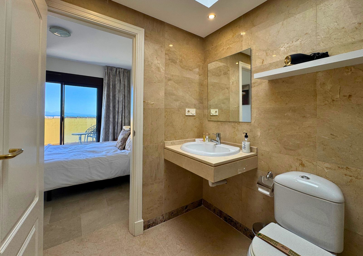 Penthouse te koop in La Duquesa | 2 slaapkamers H5161432