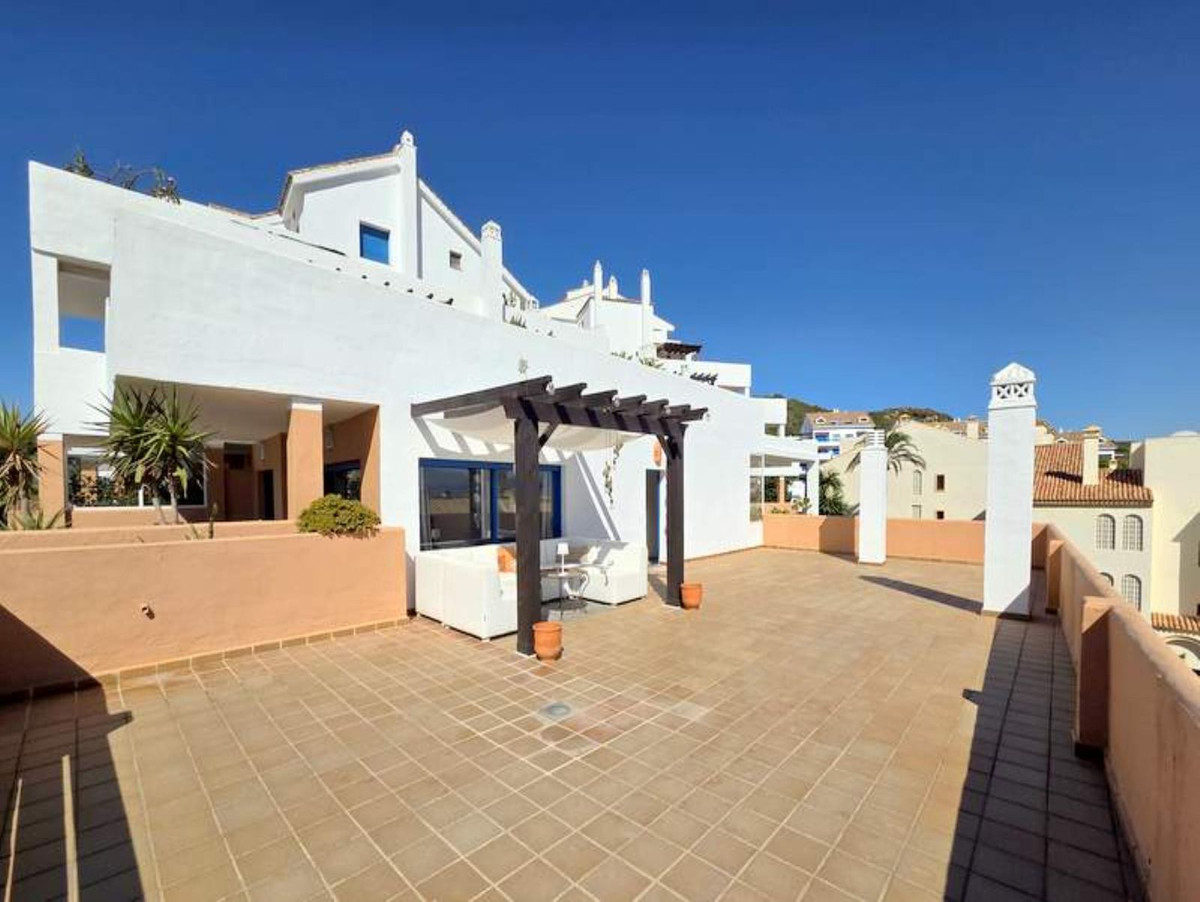 Appartement te koop in La Duquesa | 2 slaapkamers H5162350