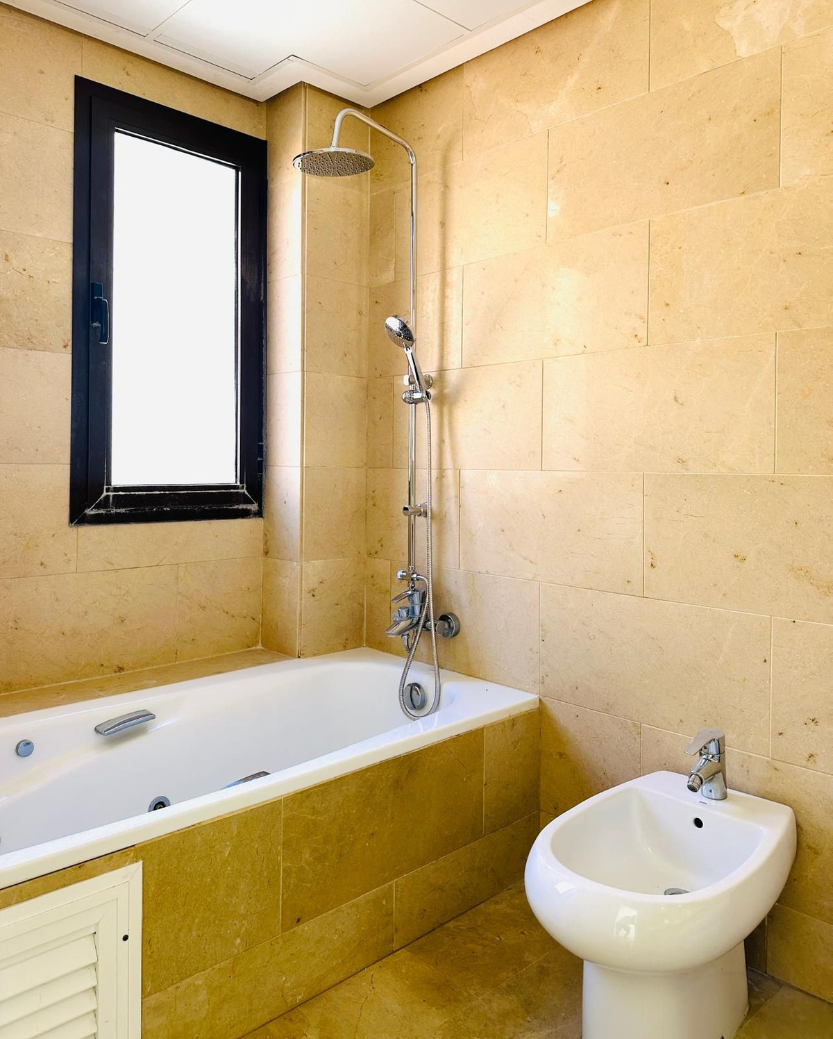 Property main view 18