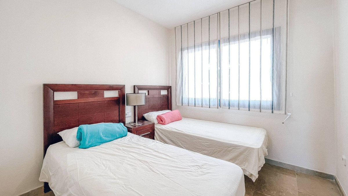 Appartement te koop in La Duquesa | 2 slaapkamers H5185234