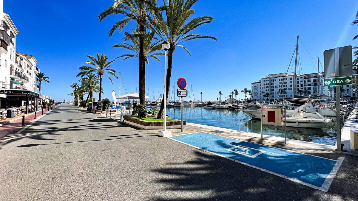 Appartement te koop in La Duquesa | 2 slaapkamers H5185234