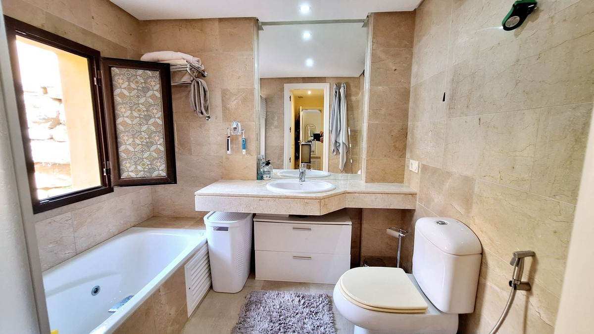 Appartement te koop in La Duquesa | 3 slaapkamers H5232478