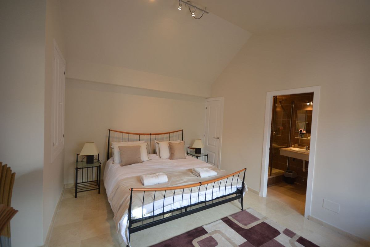 Appartement te koop in La Duquesa | 4 slaapkamers H5253895