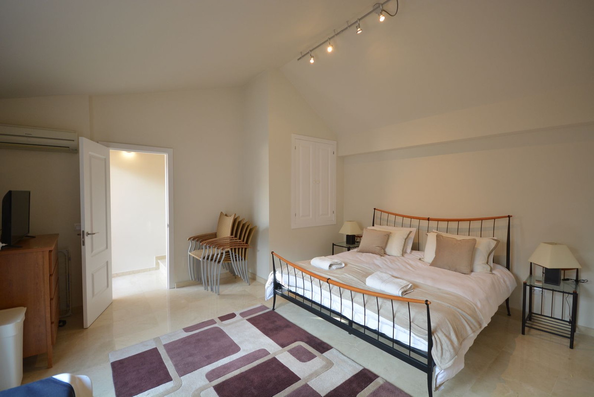 Appartement te koop in La Duquesa | 4 slaapkamers H5253895