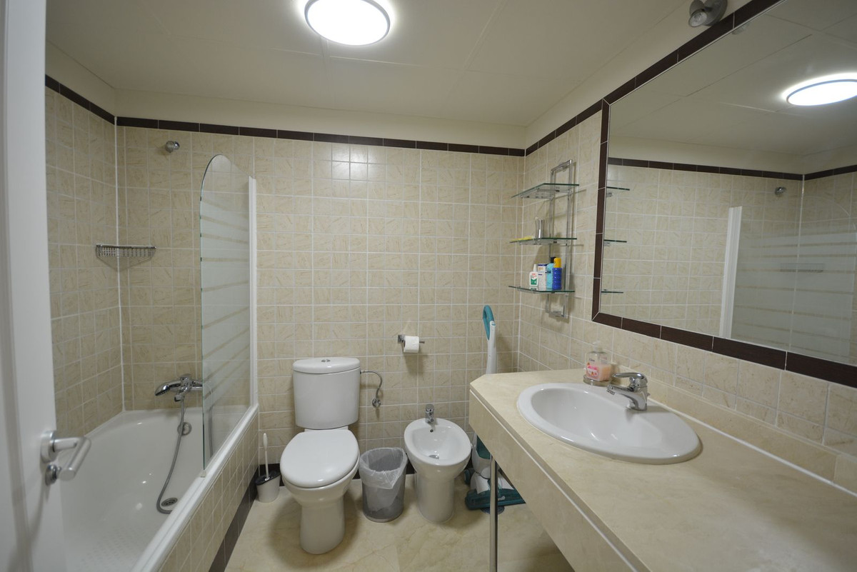 Appartement te koop in La Duquesa | 4 slaapkamers H5253895