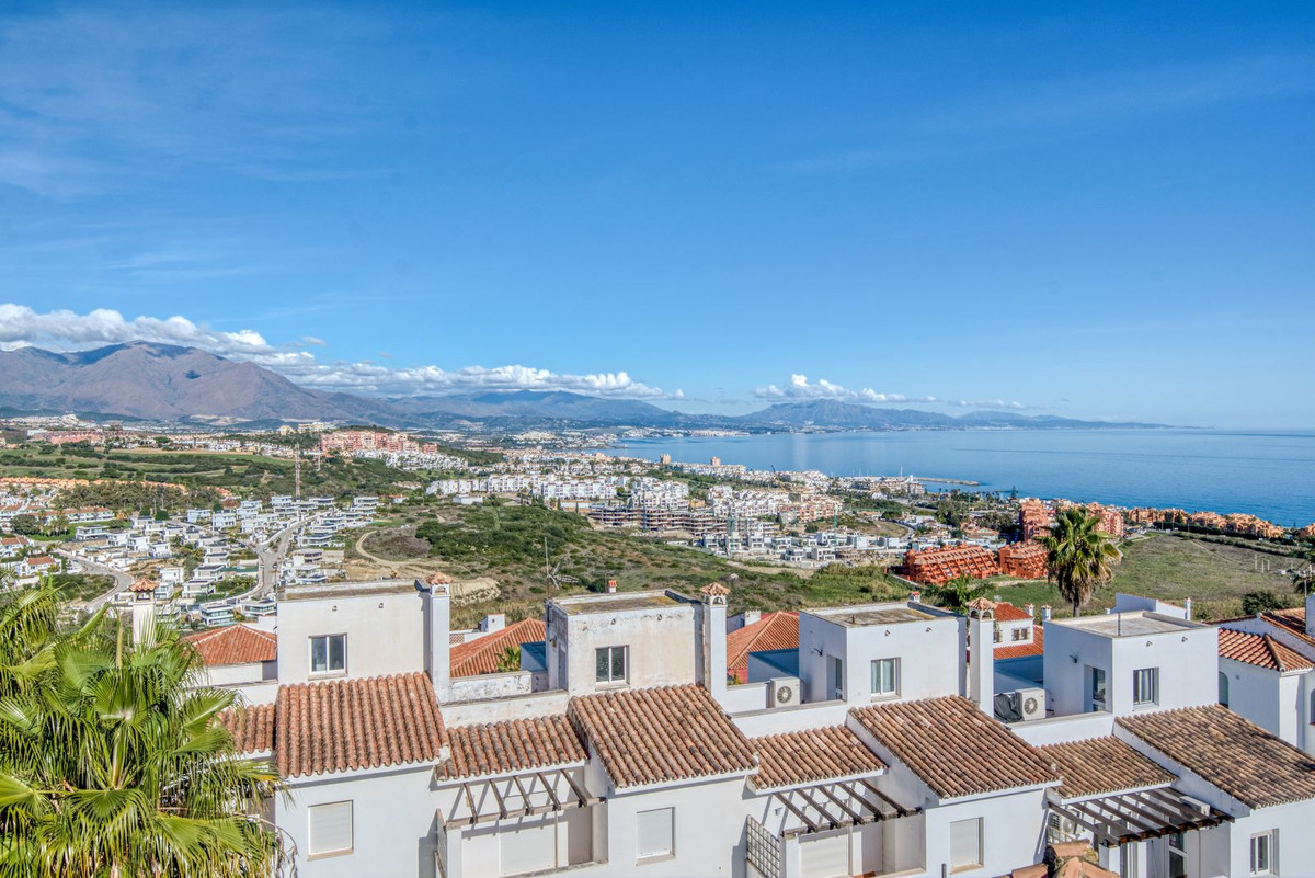 Appartement te koop in La Duquesa | 3 slaapkamers H5256343