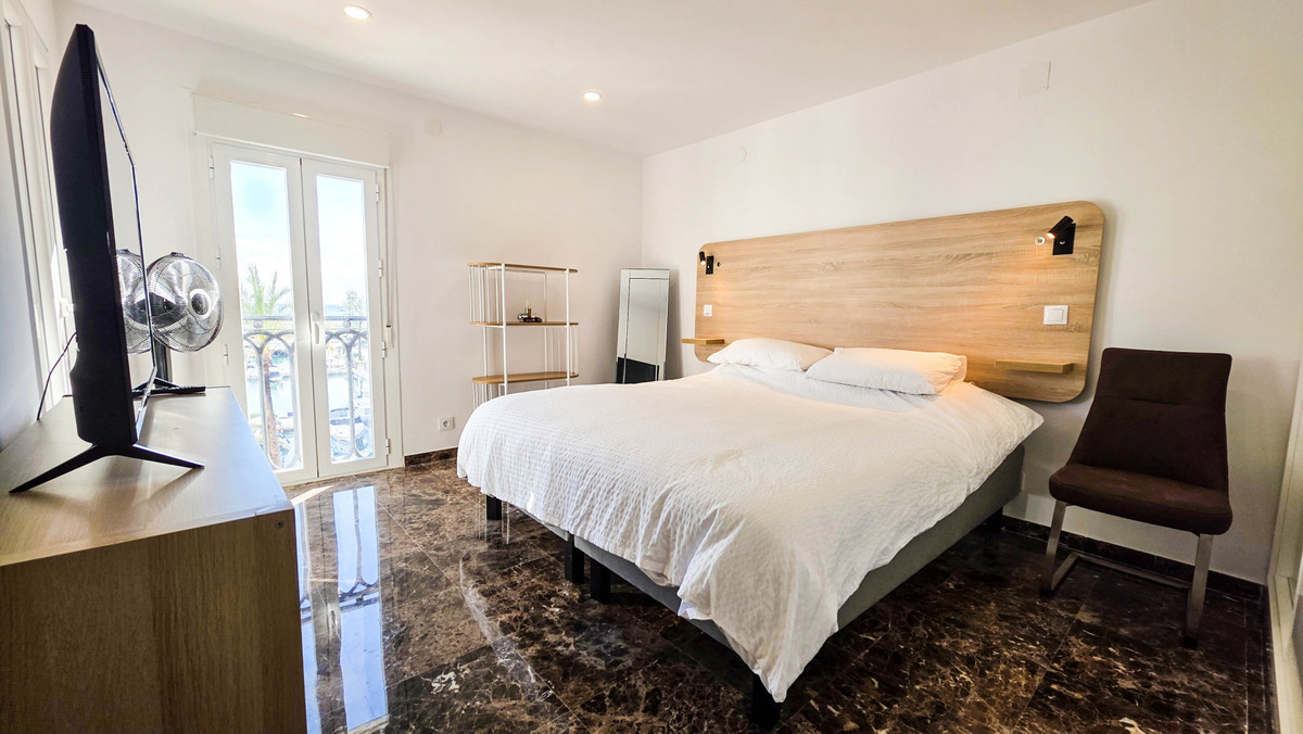 Appartement te koop in La Duquesa | 2 slaapkamers H5256424