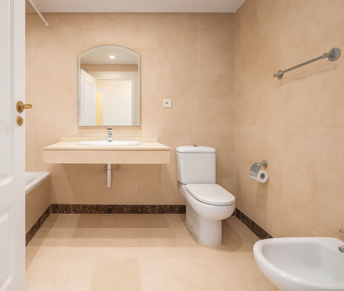 Appartement te koop in La Duquesa | 3 slaapkamers H5272213