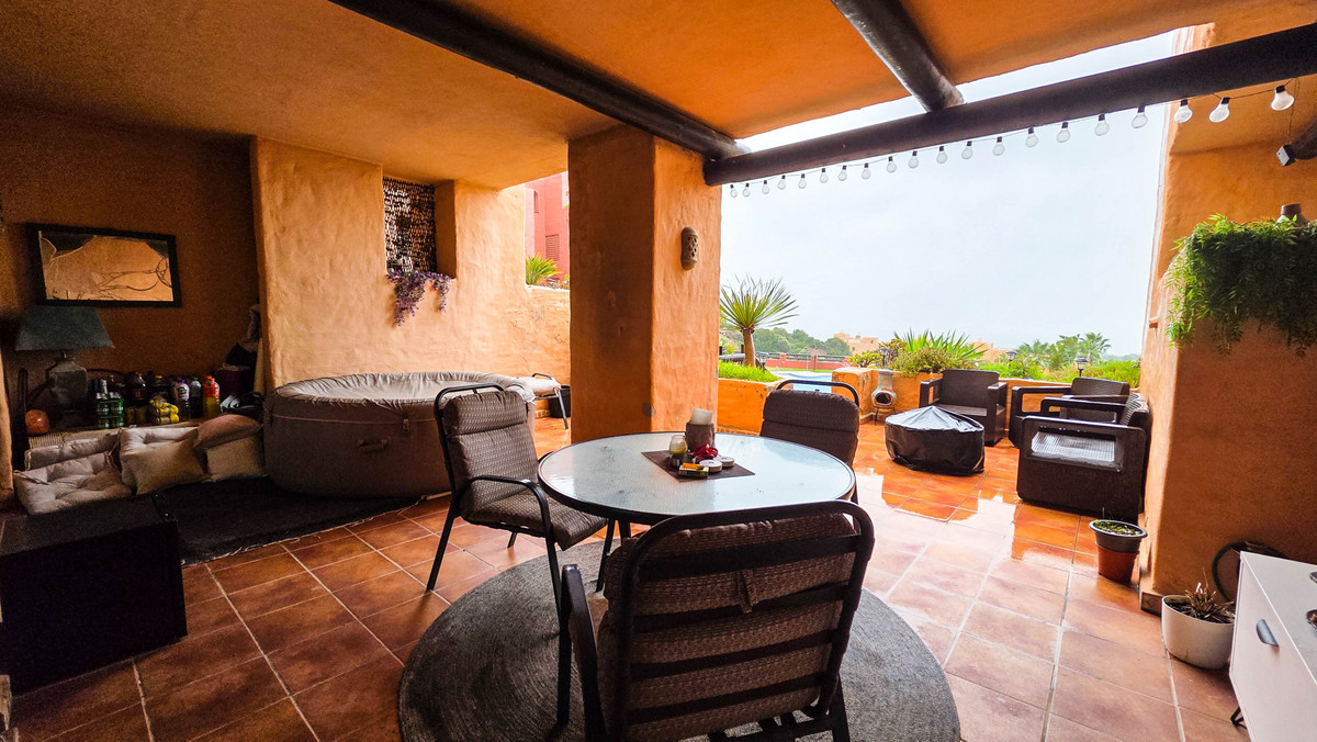 Appartement te koop in La Duquesa | 2 slaapkamers H5293186