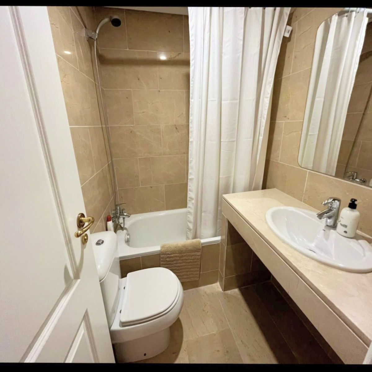 Huis te koop in La Duquesa | 2 slaapkamers H5296801