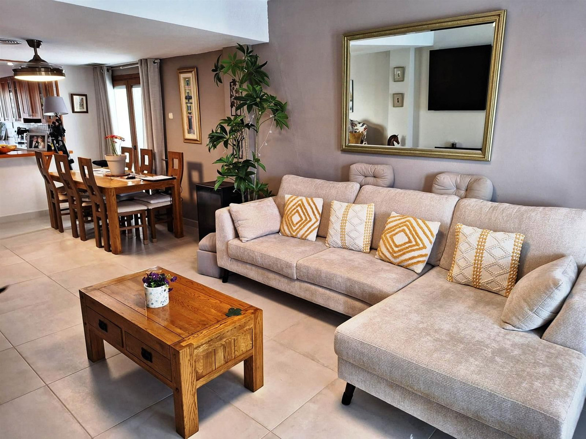 Penthouse te koop in La Duquesa | 4 slaapkamers H5297176